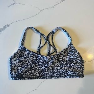 Lululemon free to be zen sports bra